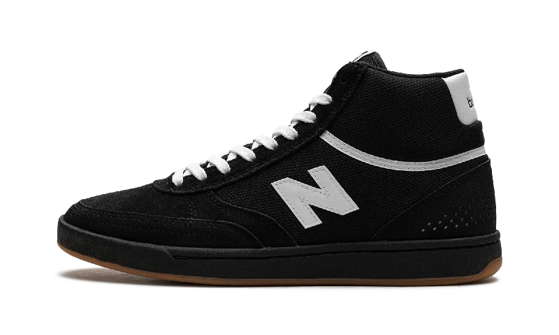 Numeric 440 "Black White Gum"