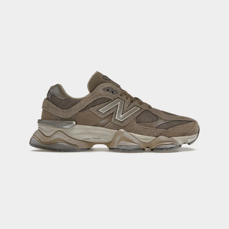 New Balance 9060 Mushroom