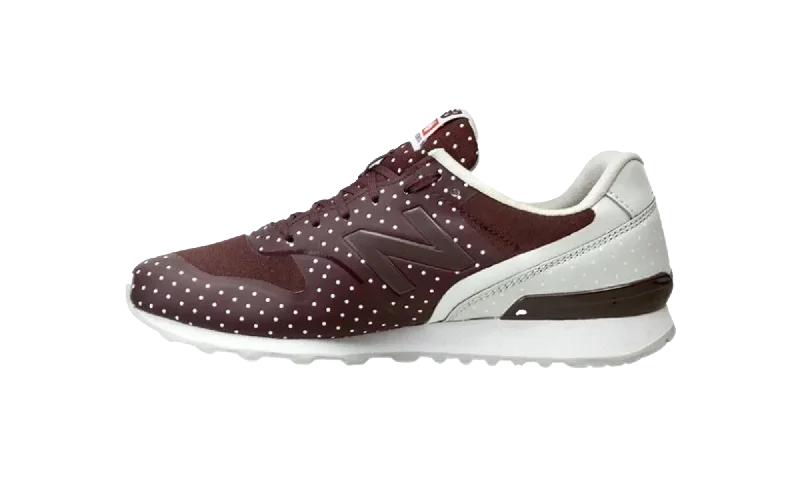 996 WMNS "Burgundy Polka Dots"