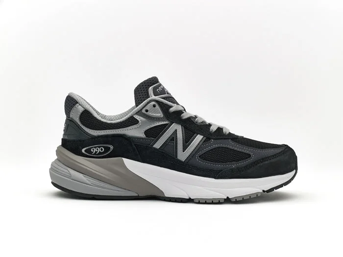 Womens New Balance Made in USA 990v6 in Black/Black